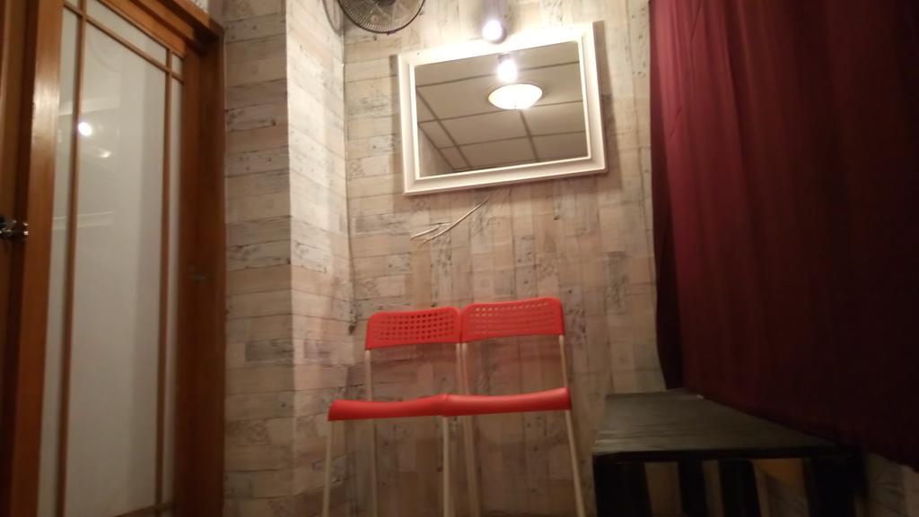E&G Guest House Бангкок Екстер'єр фото