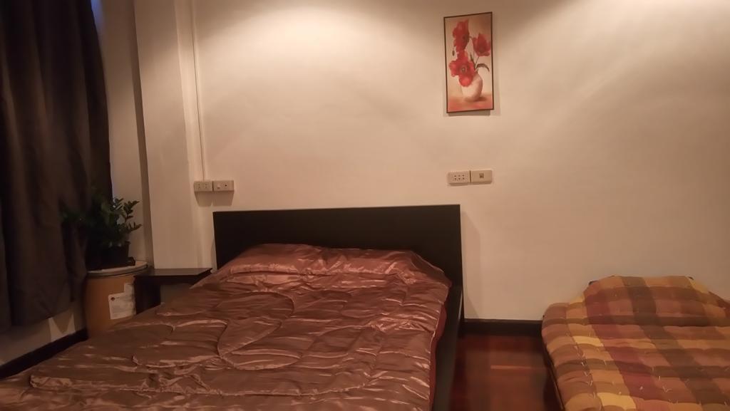 E&G Guest House Бангкок Екстер'єр фото
