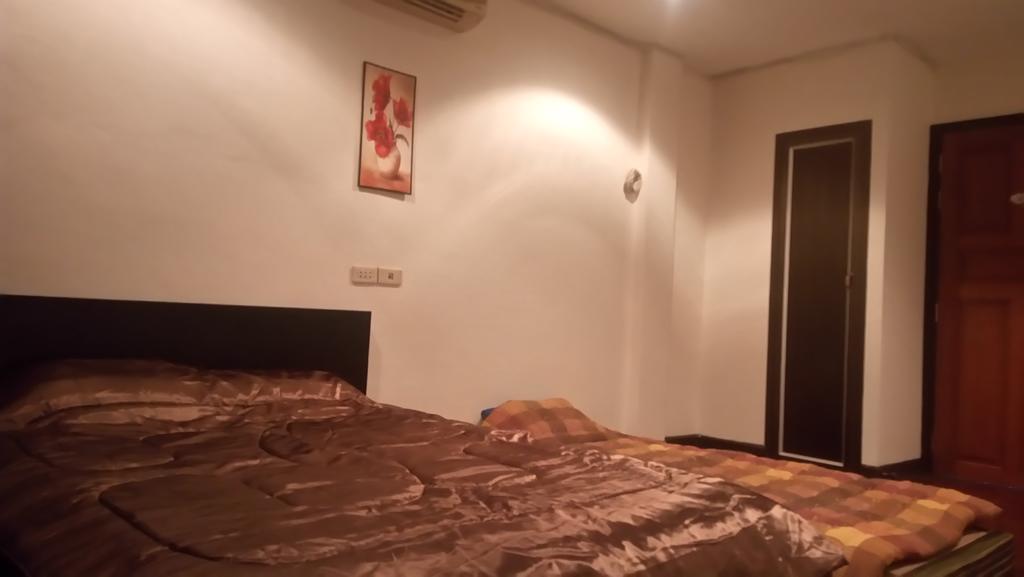 E&G Guest House Бангкок Екстер'єр фото