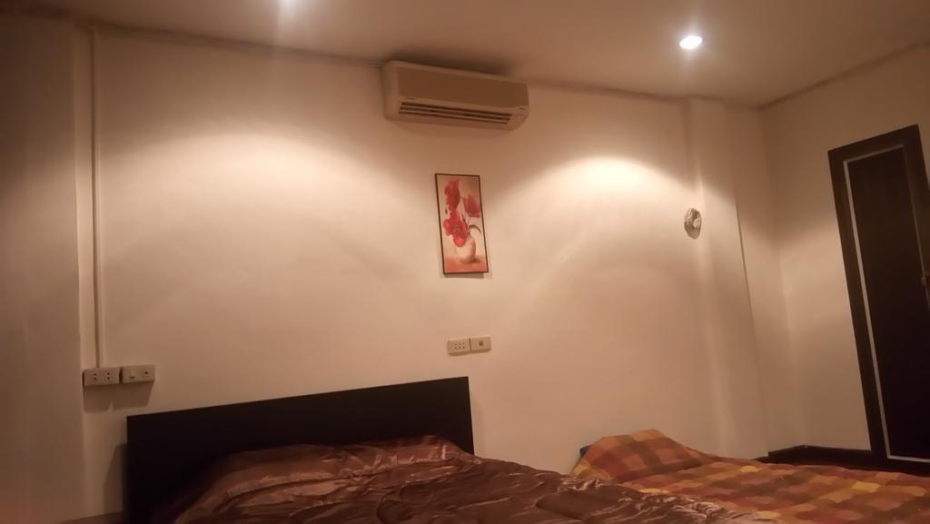 E&G Guest House Бангкок Екстер'єр фото
