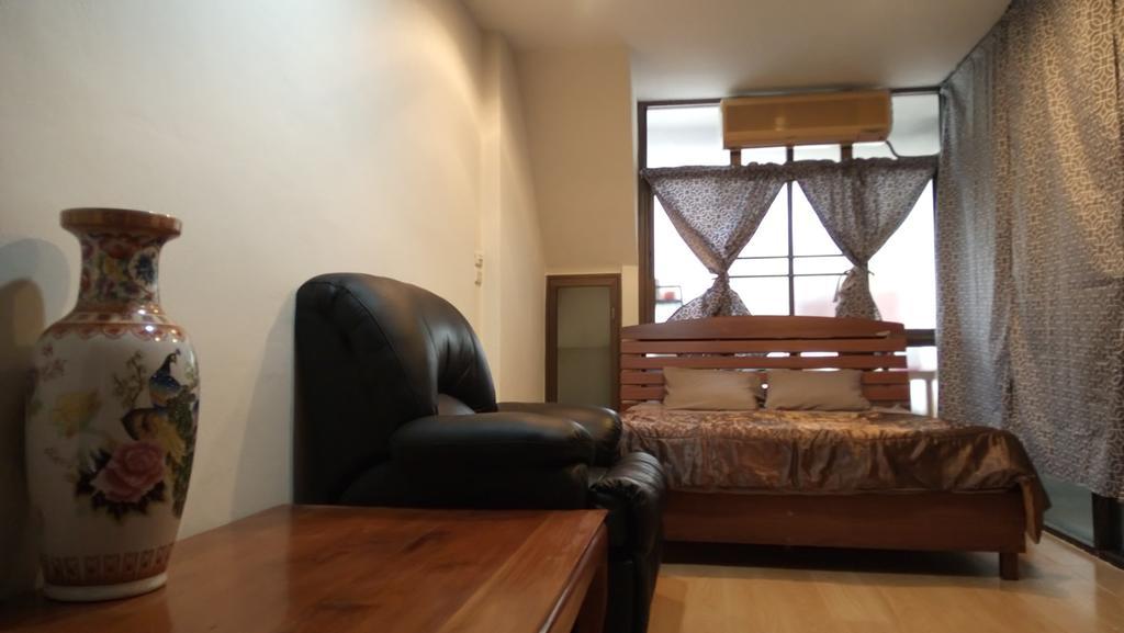 E&G Guest House Бангкок Екстер'єр фото